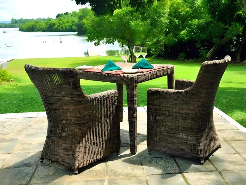 Roman Lake Ayurveda Boutique Resort Ahungalla Kültér fotó