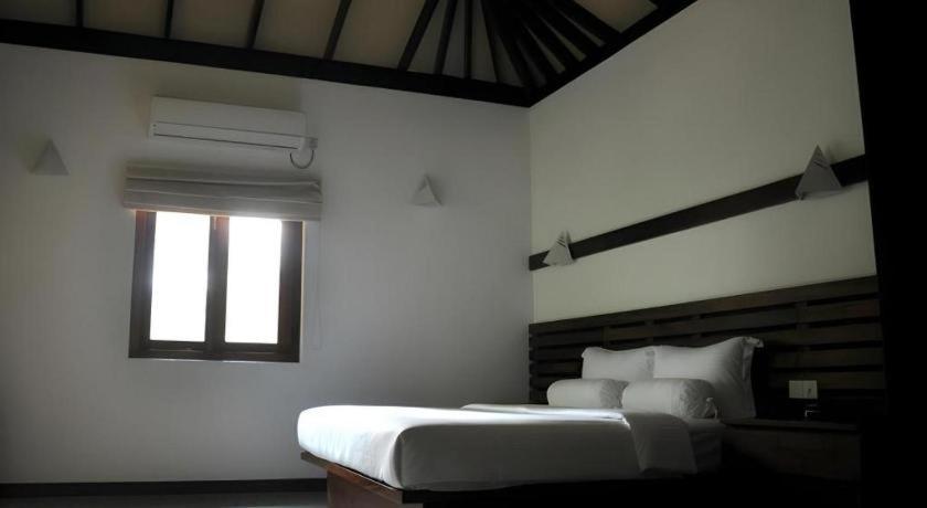 Roman Lake Ayurveda Boutique Resort Ahungalla Kültér fotó
