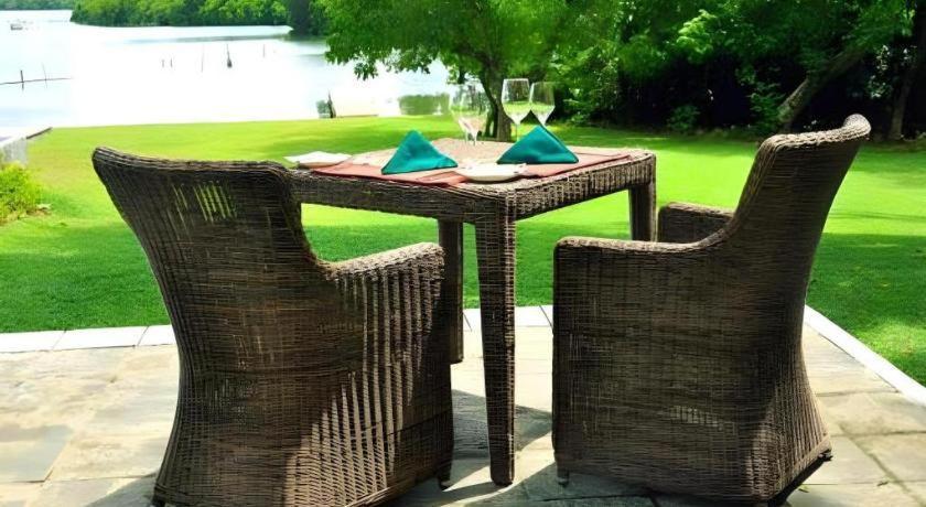 Roman Lake Ayurveda Boutique Resort Ahungalla Kültér fotó